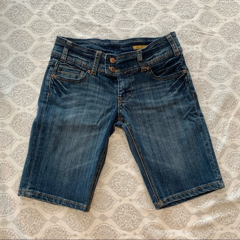 USED Seven7 Denim Shorts Sz 28